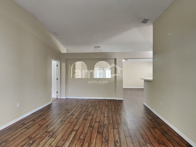 Photo - 1683 Sorento Cir