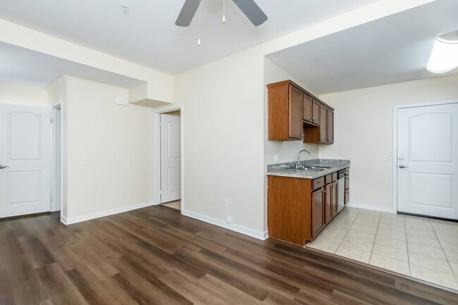 Vineyards at Palm Desert Apartment Homes