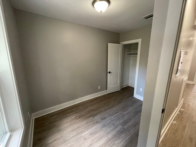 Unit 2R - 26 Yale Ave Unit 2R