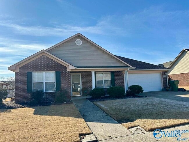 Photo - 5002 Blakemore Dr SE