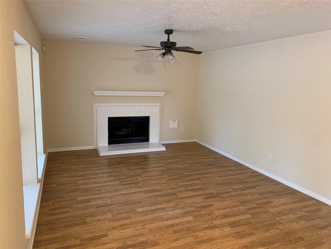 Photo - 1103 Mountain Meadows Dr