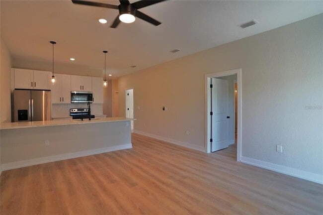 Photo - 12030 Tetzel Ave