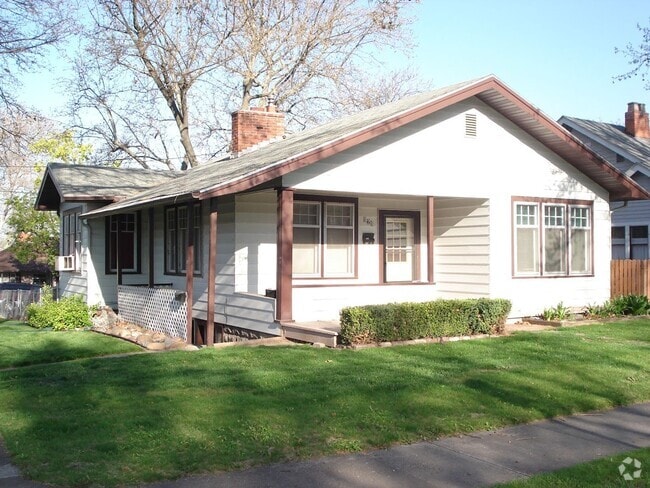 Building Photo - CVW1 Unit CVW1-B-TFS Rental