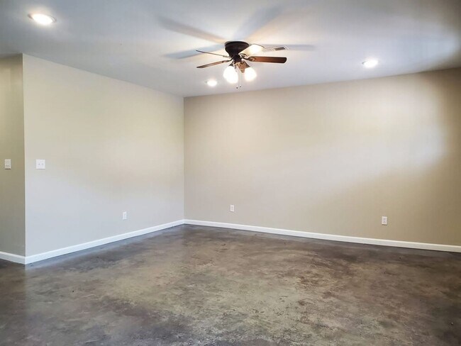 174 Cane Creek Ln Unit White House 174