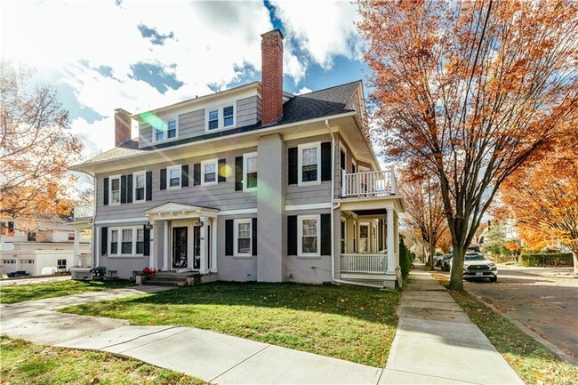 Photo - 422 Wayland Ave