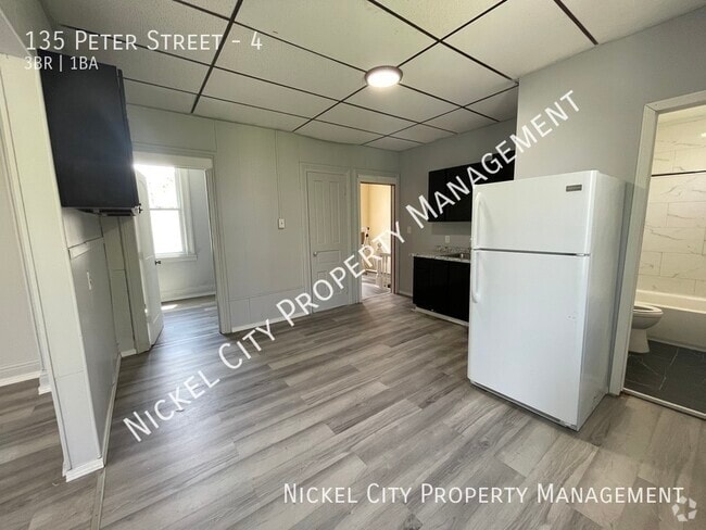 Building Photo - 135 Peter St Unit 4 Rental