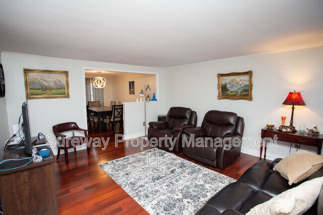 Photo - 522 King Ave