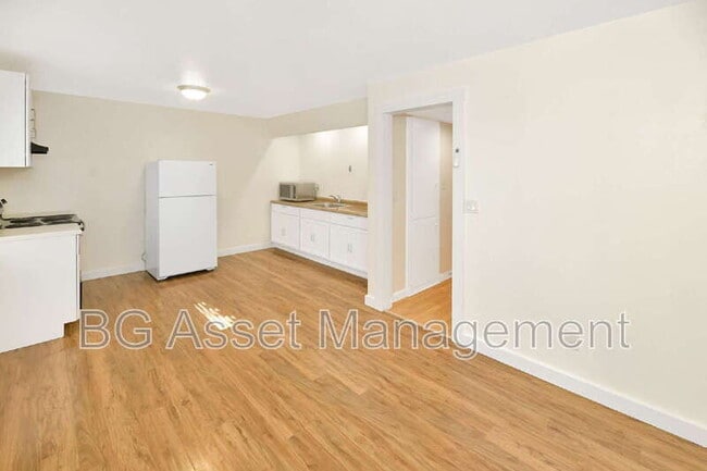 Photo - 961 Barkley Ct