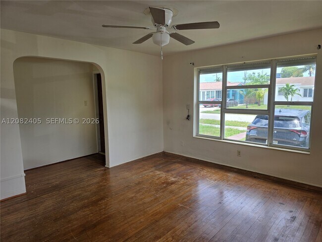 Photo - 1843 Wiley St Unit 1