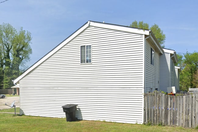 Photo - 4102 Greenwood Dr