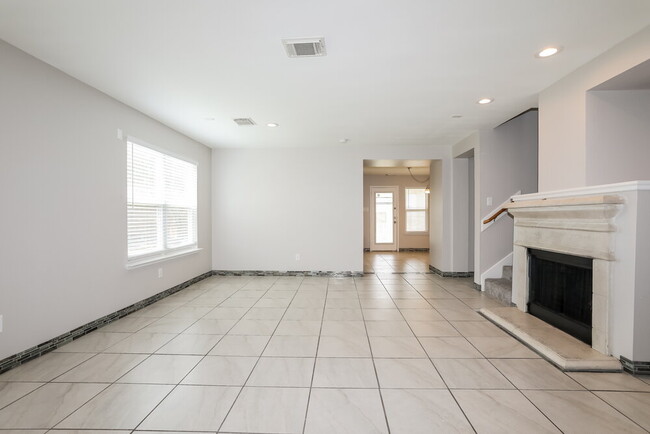Photo - 29511 Legends Pine Ln