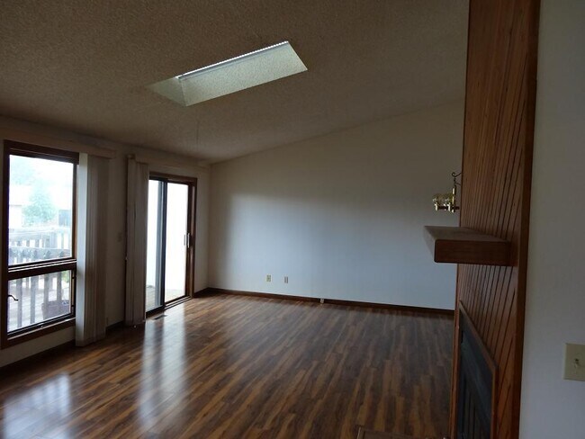 Photo - RB4618/4620 W 14th Street Unit 4618