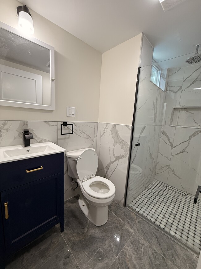 73 W Thames St Unit 73B