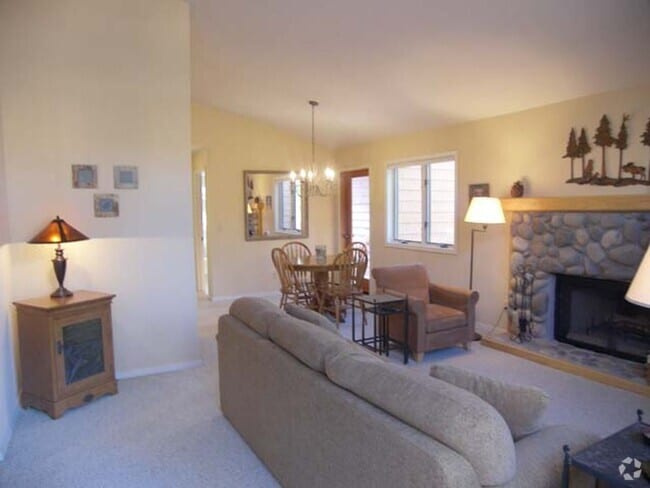 Building Photo - 1 Bedroom in McCloud!  2 Blocks from Incli... Unit 160 Rental