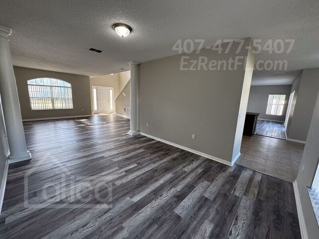 Photo - 568 Bristol Cir