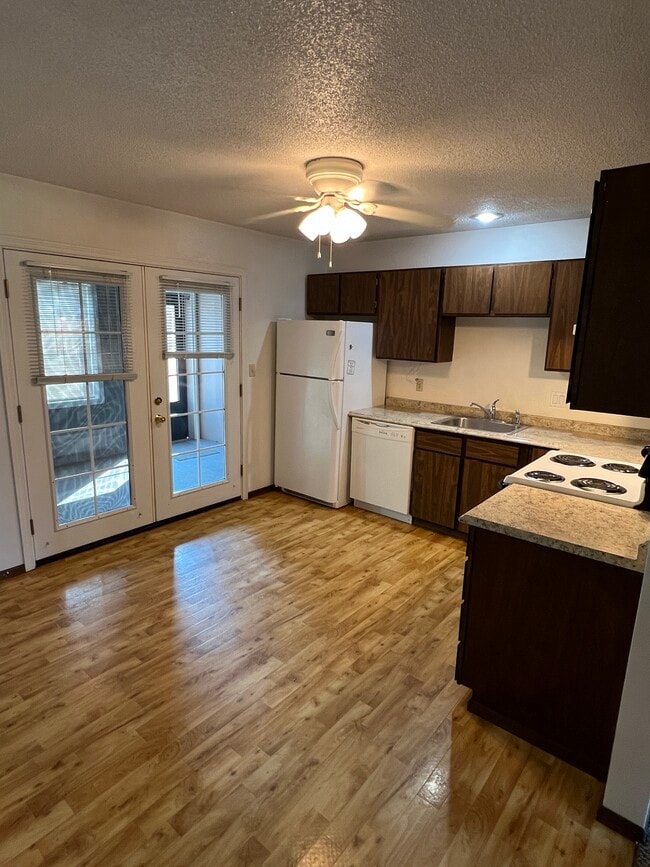 Photo - 161 Indian Trail Rd