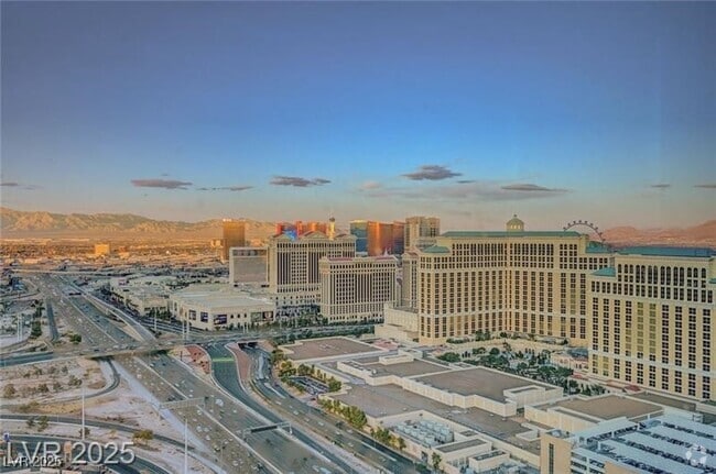 Building Photo - 4471 Dean Martin Dr Unit 1104 Rental