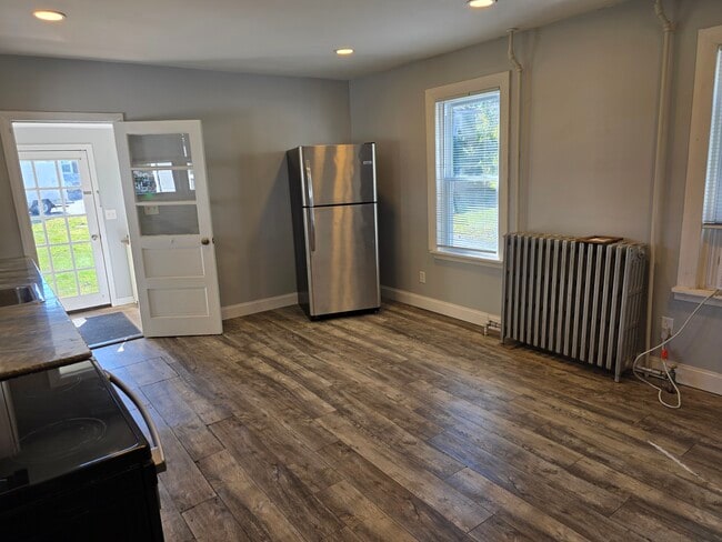 Photo - 2215 N Main St