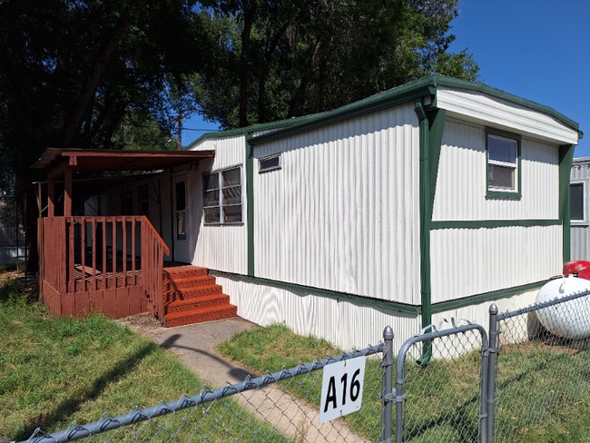 Building Photo - 3410 N El Paso St Rental