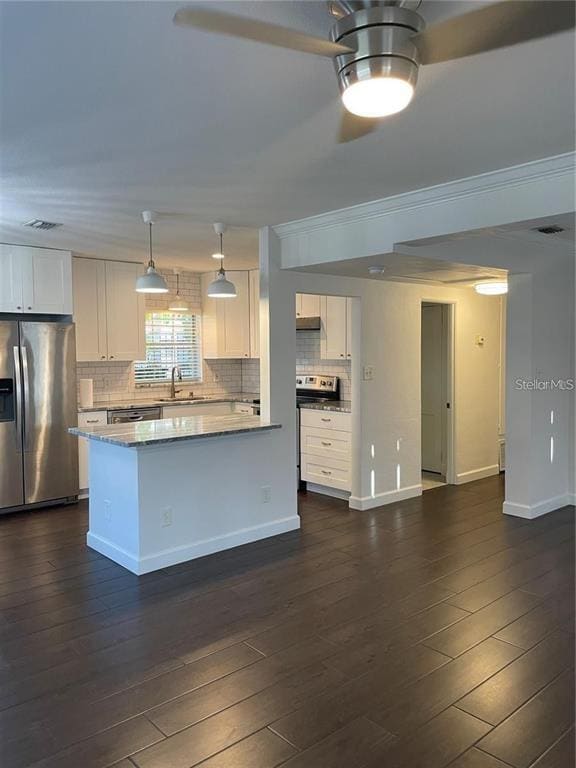 Photo - 918 Golfview St