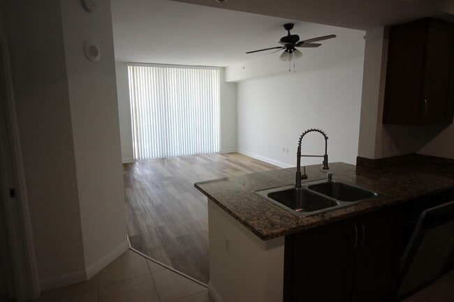 Photo - 450 N Federal Hwy