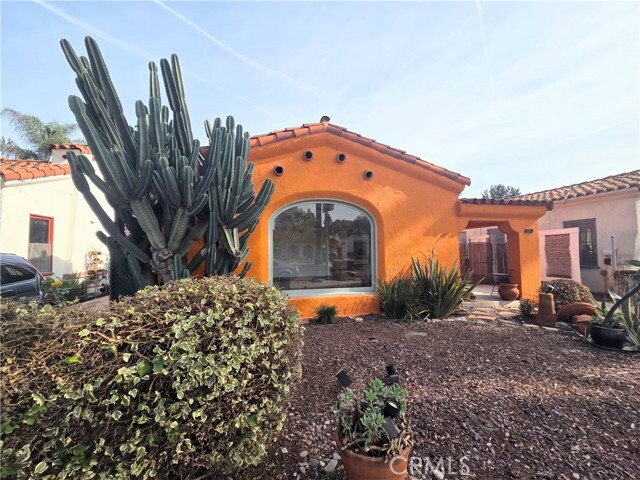 Building Photo - 2068 San Francisco Ave