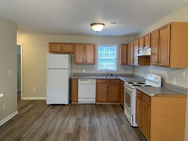 Photo - 3 BR House convenient to Hwy 29