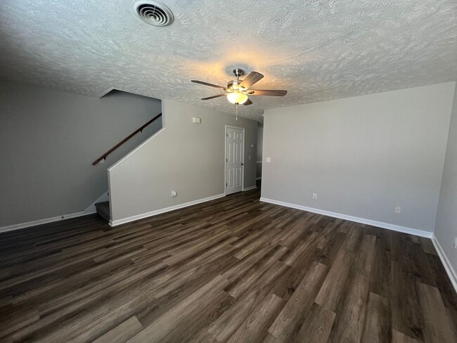 Photo - 1510 Center Pointe Dr