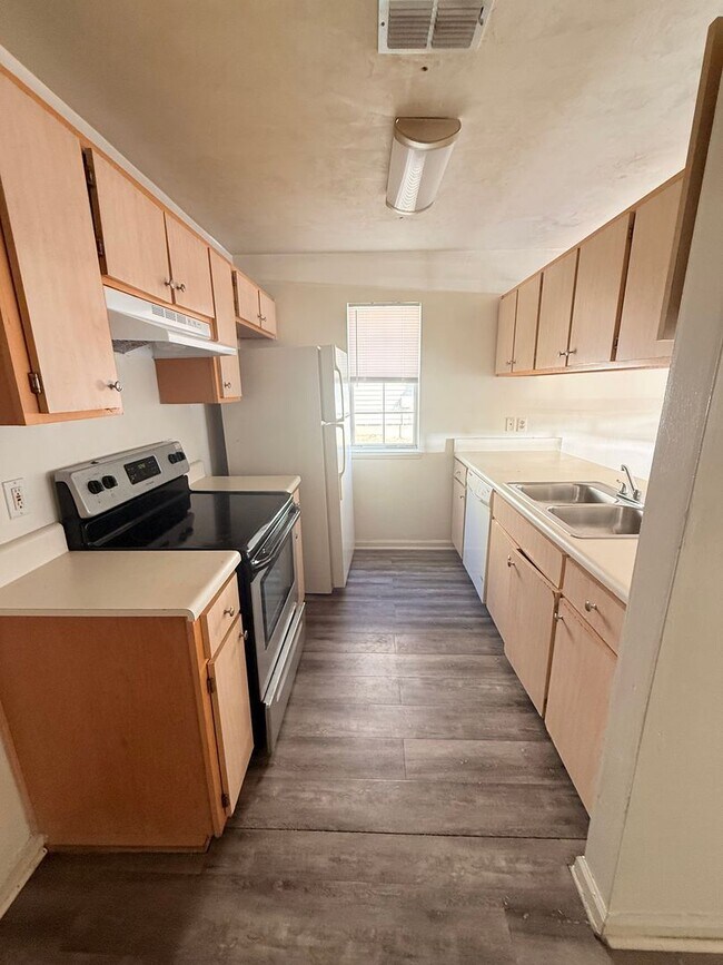 Photo - 2285 Hartsfield Rd Unit #2