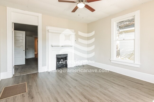 Photo - 2825 Waverly Ave