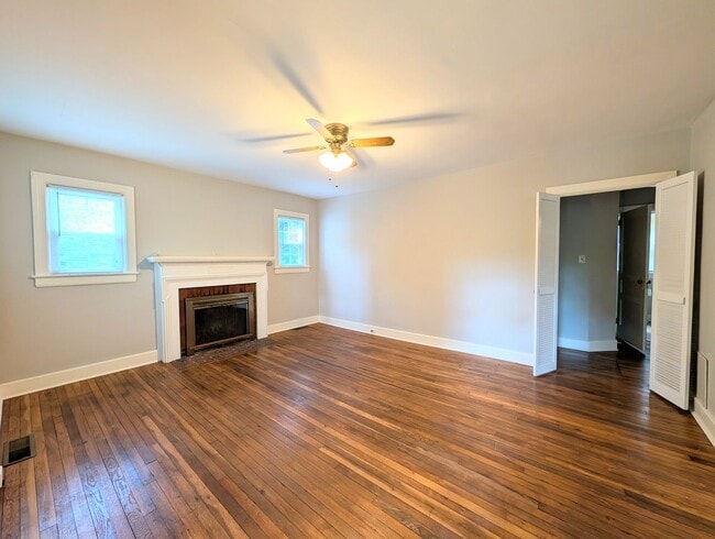 Photo - 401 Furches St