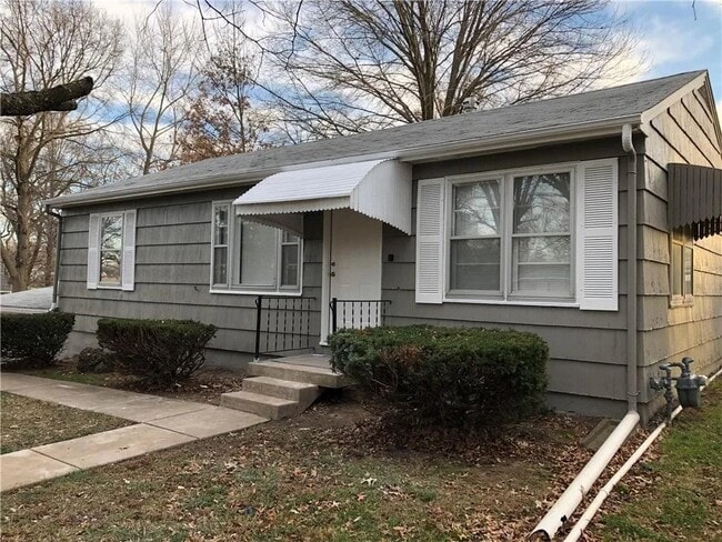 Building Photo - 9811 E 29 St S