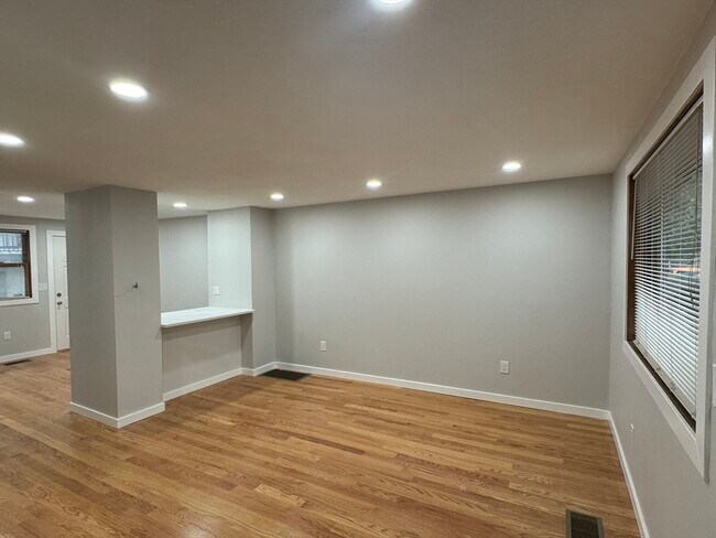 41 Ashford St