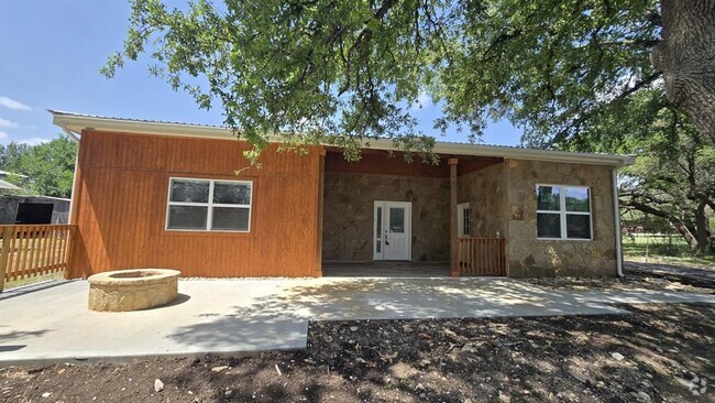 Building Photo - 305 Remuda Dr Rental
