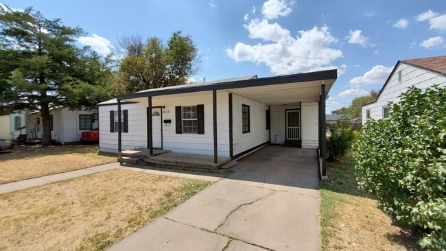 Building Photo - 3-2 in Southlawn!