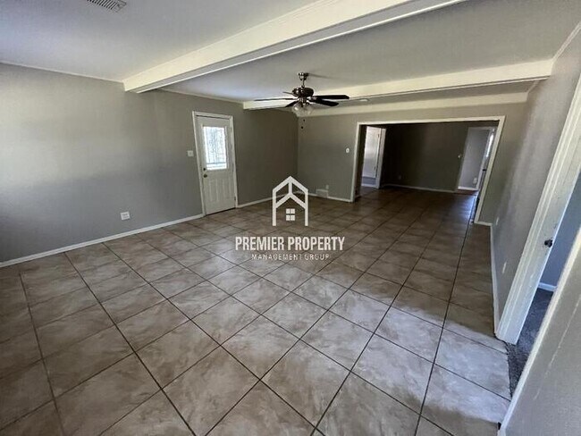 Photo - 3119 Kathy Cove