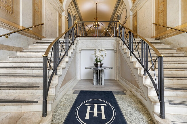 Building Photo - The Harriet Apartments