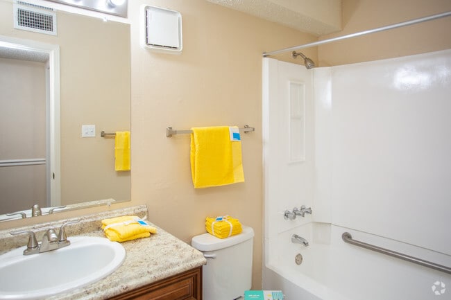 A1 1HABx1BA 684 ft² - Stonegate Apartments