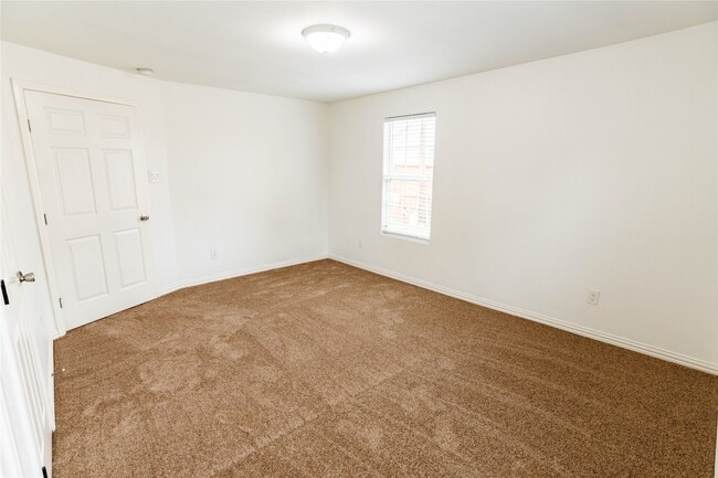 Photo - 119 S Carroll St
