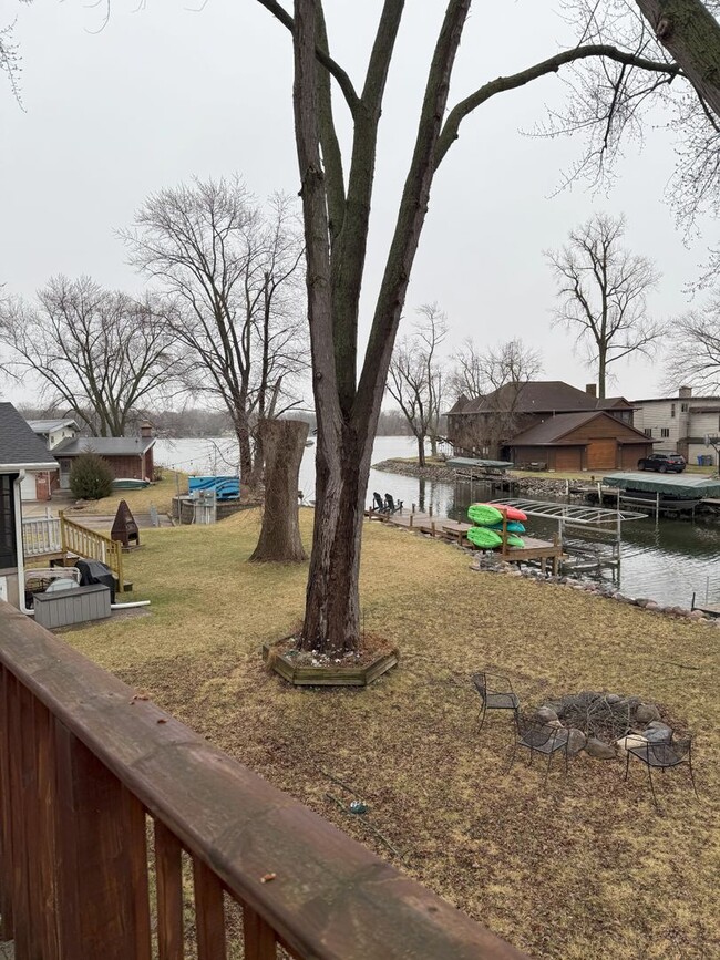 Photo - Lake Livin' - 3 Bed / 1.5 bath house on Lake Monona Channel