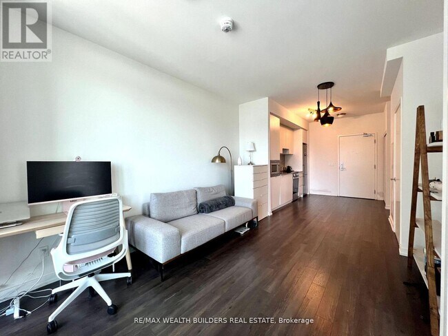 Photo - 49 E Liberty St Unit 413