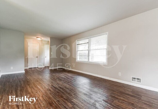 Photo - 2032 Twin Falls Rd