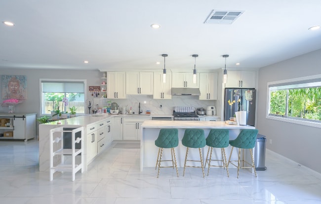 Building Photo - 15771 Belfast Ln