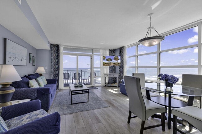 Building Photo - 2504 N Ocean Blvd Rental