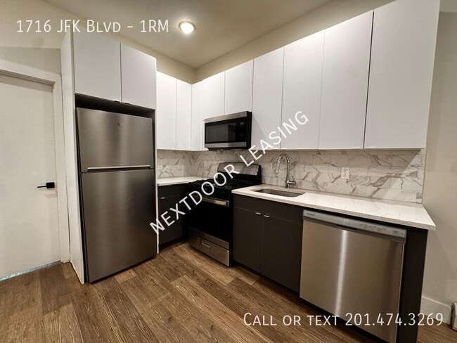 Building Photo - 1716 John F. Kennedy Blvd Unit 1RM