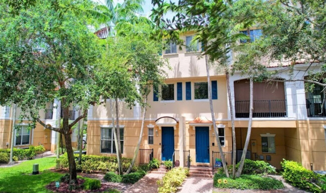 Photo - 2866 S Oasis Dr Townhome