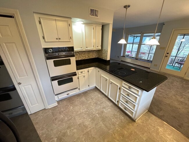 Photo - Charming 4 Bedroom Home in Downtown Shelbyville – Prime Location & Classic Comfort