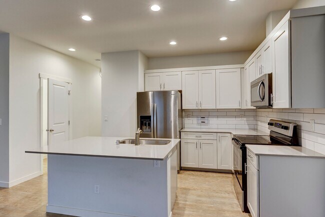 Photo - 3 Bedroom/2 Bath  townhouse in Kettlecove community