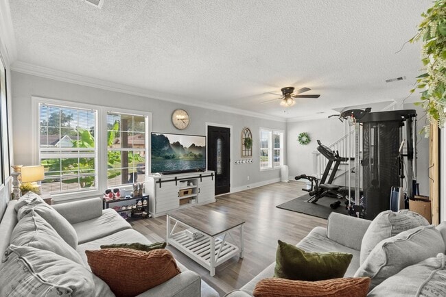 Photo - 2109 New Jersey St