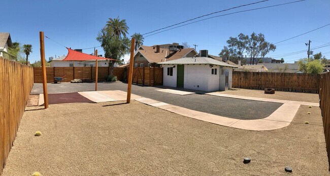 Photo - 322 N 17th Dr Unidad 322 N 17th Dr #2